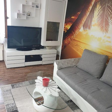 Apartment Sara Capodistria Esterno foto