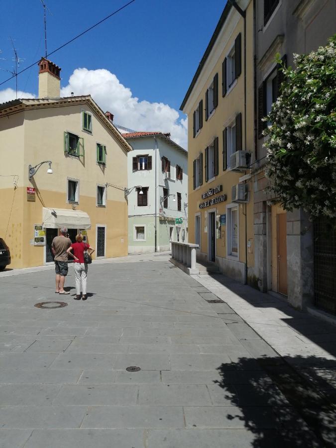 Apartment Sara Capodistria Esterno foto